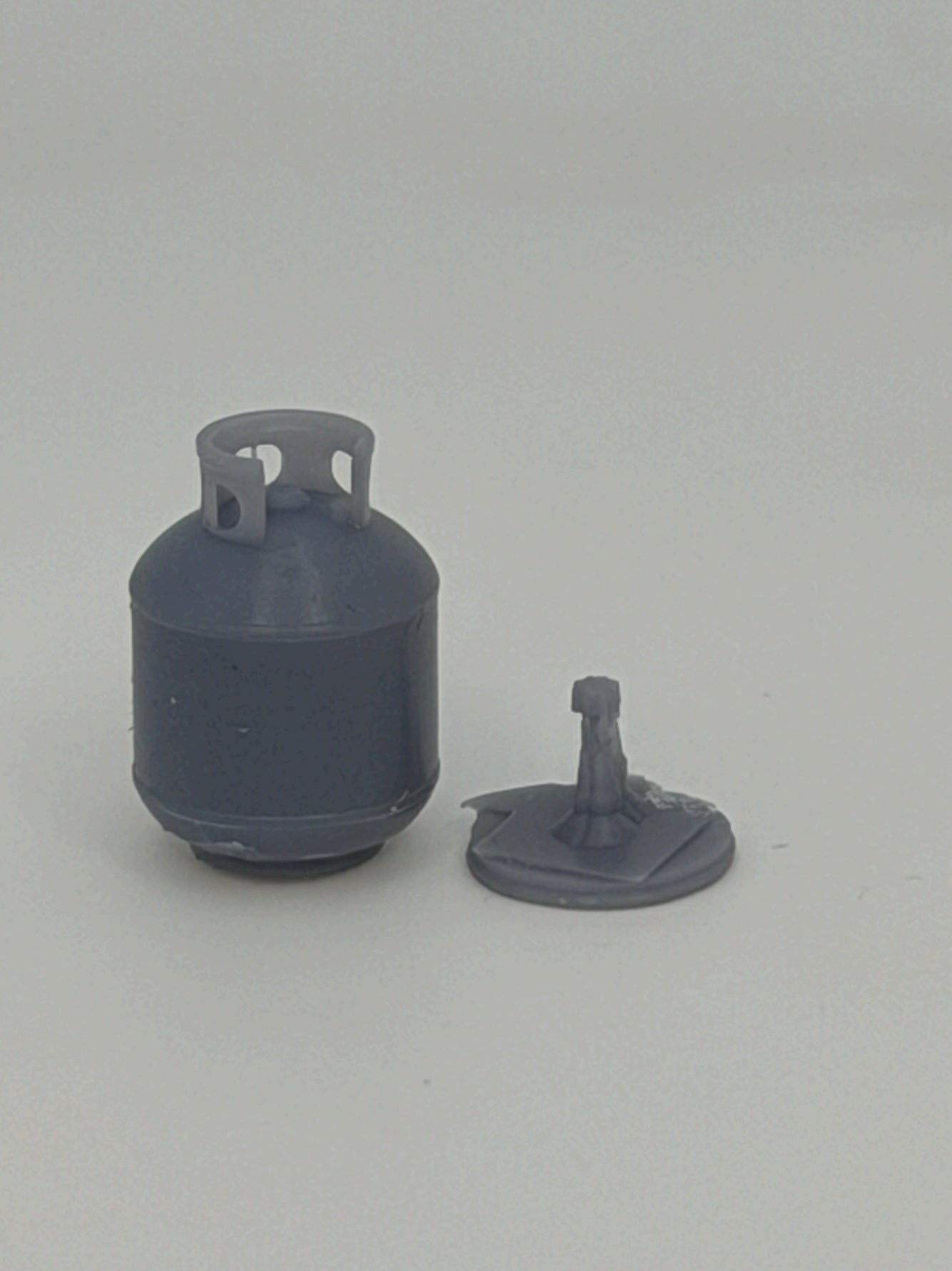 Gas bottle